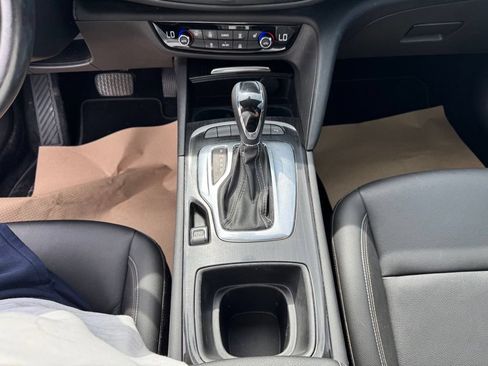 Certified 2018 Buick Regal Essence w/ Driver Confidence Package #1 AWD/4WD image 16