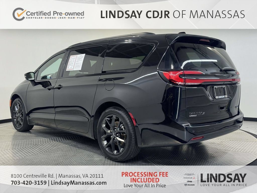 Certified 2025 Chrysler Pacifica Limited FWD image 7