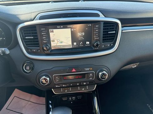 Used 2020 Kia Sorento SX image 23
