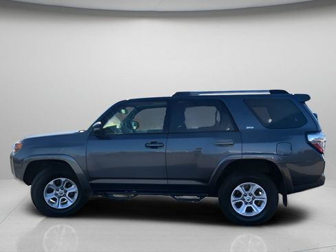 Used 2022 Toyota 4Runner SR5 Premium AWD/4WD image 12
