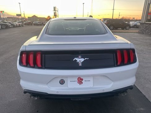 Used 2018 Ford Mustang Premium w/ Equipment Group 201A image 8