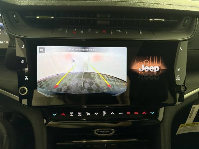 New 2026 Jeep Grand Cherokee Limited w/ Trailer Tow Package AWD/4WD image 28