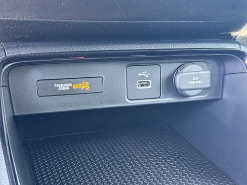 Used 2025 Honda CR-V LX image 38