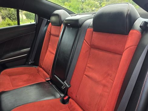 Used 2023 Dodge Charger Scat Pack w/ Dynamics Package RWD image 29