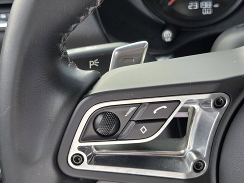 Used 2021 Porsche 718 Boxster image 14