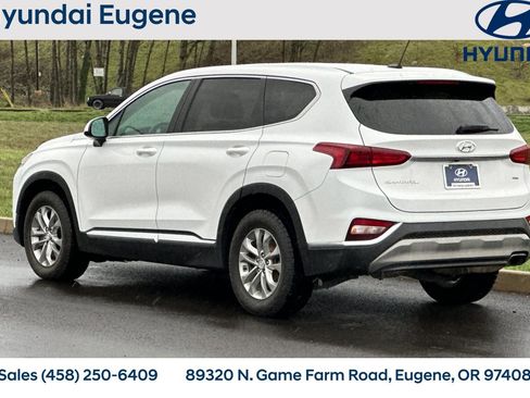 Used 2019 Hyundai Santa Fe SE image 6