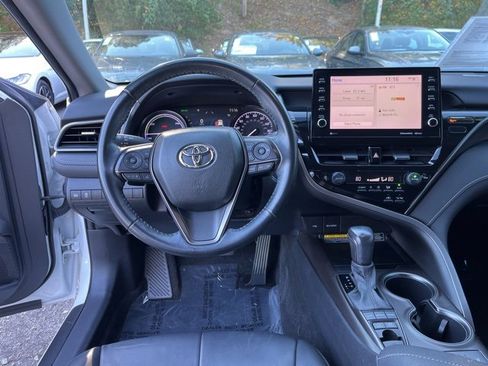 Used 2021 Toyota Camry XSE image 17
