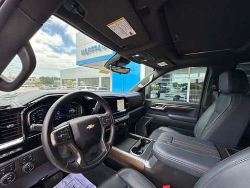Used 2024 Chevrolet Silverado 2500 High Country w/ High Country Premium Package AWD/4WD image 20