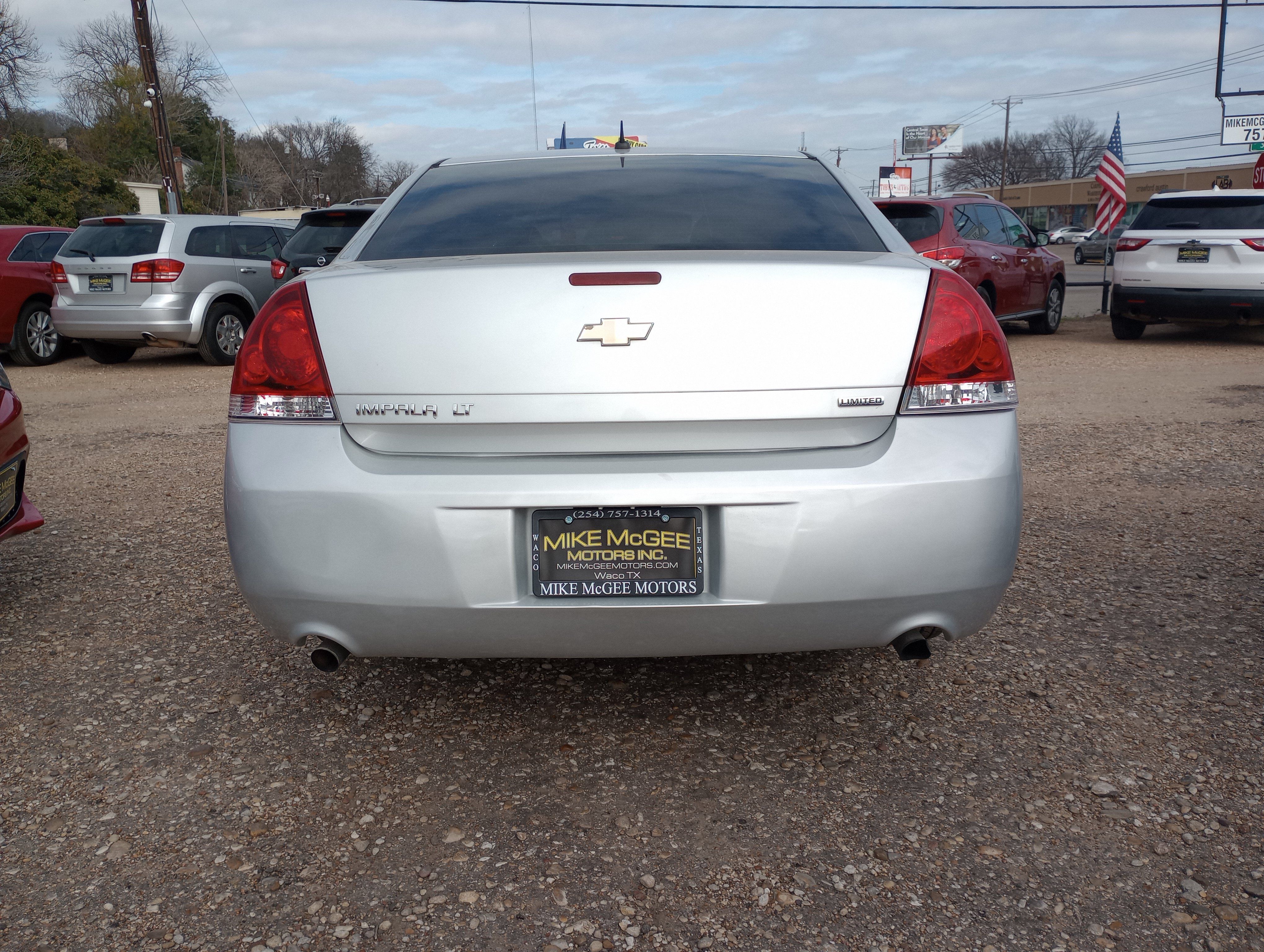 Used 2016 Chevrolet Impala LT FWD image 6