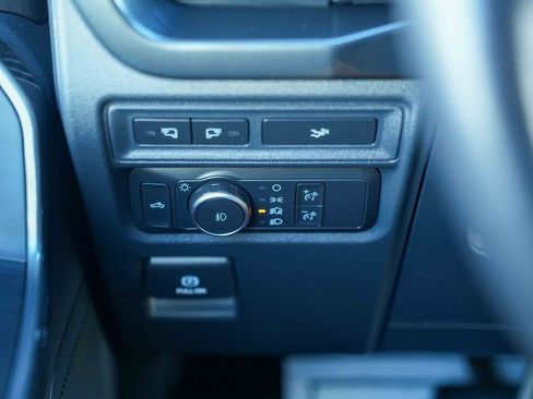 Used 2022 Ford F150 XLT w/ Equipment Group 302A High image 25