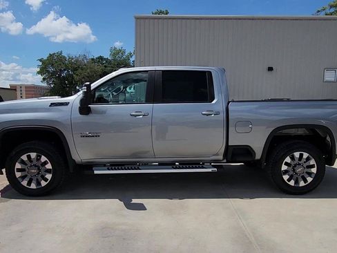 Used 2025 Chevrolet Silverado 2500 LT w/ Texas Edition AWD/4WD image 5
