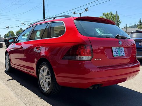 Used 2014 Volkswagen Jetta TDI FWD image 8