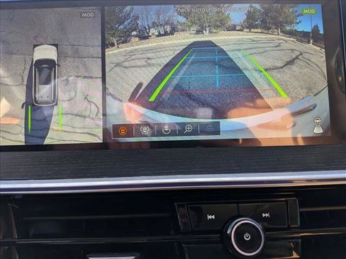 Used 2025 INFINITI QX80 Sensory image 13