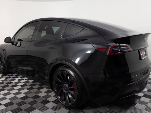 Used 2022 Tesla Model Y Performance AWD/4WD image 4