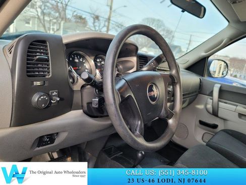 Used 2011 GMC Sierra 2500 W/T w/ Snow Plow Prep Package image 10