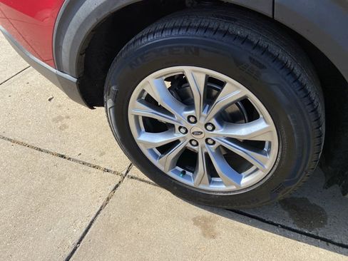 Used 2021 Ford Explorer Limited w/ Equipment Group 301A RWD image 31
