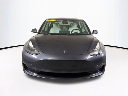 Used 2022 Tesla Model 3 Long Range image 3