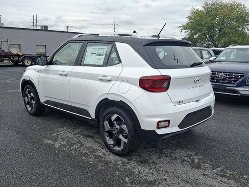 New 2026 Hyundai Venue SEL image 4