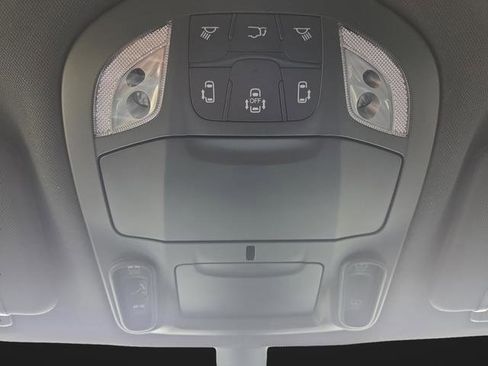 New 2026 Chrysler Pacifica Select image 26