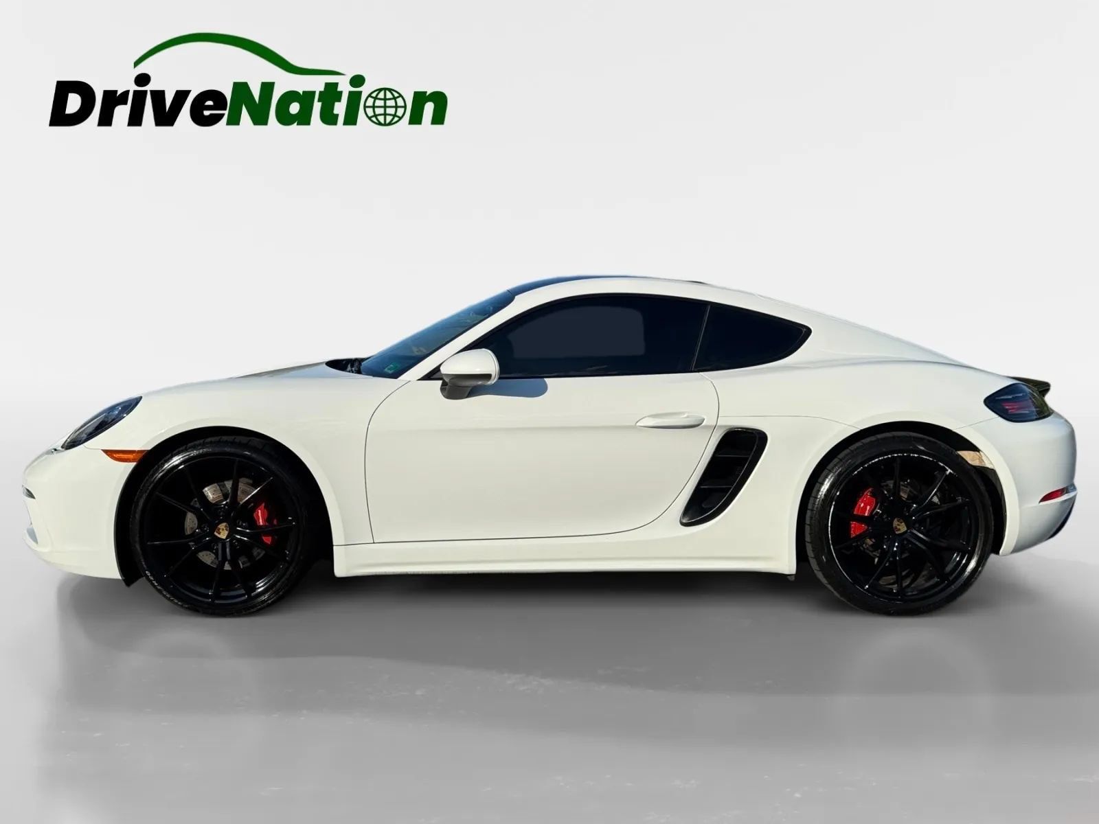 Used 2023 Porsche 718 Cayman RWD image 8