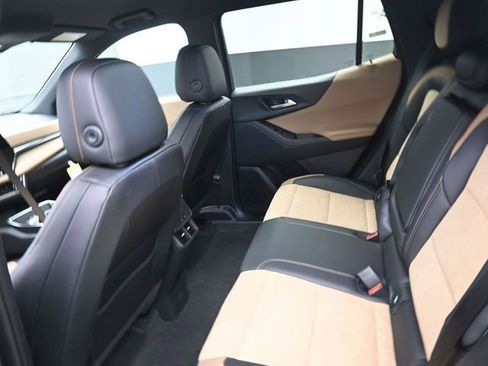 New 2026 Chevrolet Equinox ACTIV w/ Convenience Package III image 9