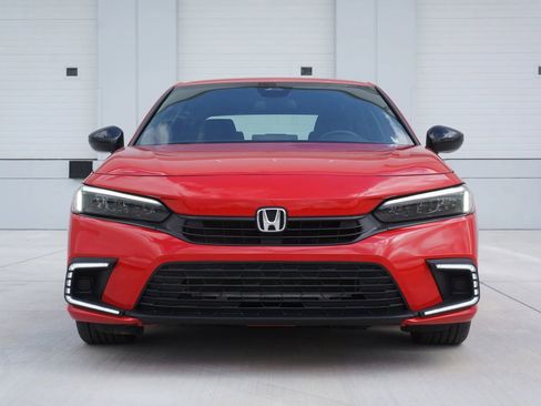 Used 2024 Honda Civic Sport image 3