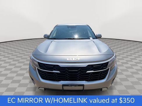 Certified 2024 Kia Seltos LX AWD/4WD image 3
