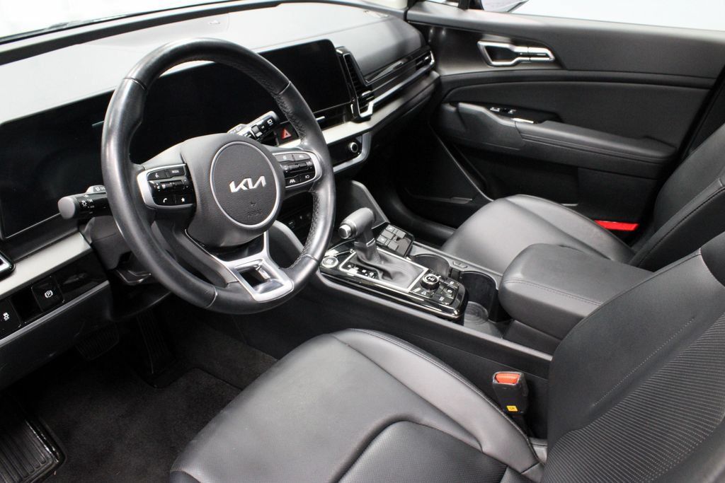 Used 2025 Kia Sportage EX w/ Premium Package AWD/4WD image 25