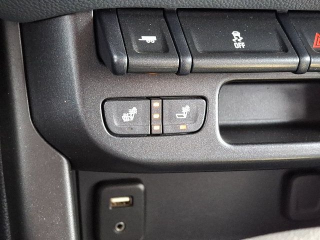 Used 2018 Chevrolet Colorado Z71 AWD/4WD image 22