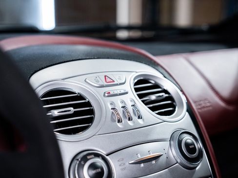 Used 2005 Mercedes-Benz SLR SLR McLaren image 13