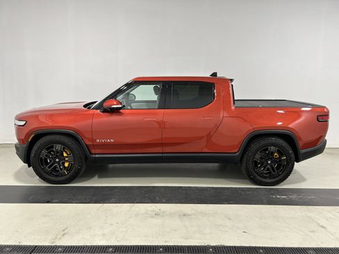 Used 2022 Rivian R1T Adventure AWD/4WD image 2