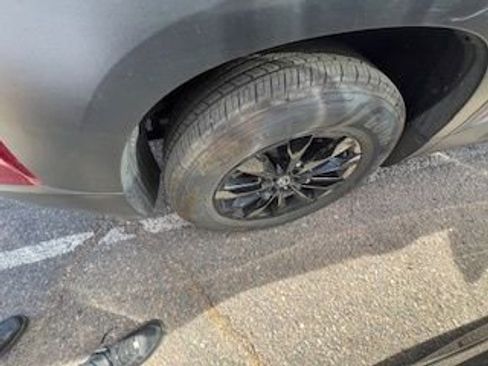 Used 2025 MAZDA CX-50 AWD 2.5 S w/ Premium Package image 12