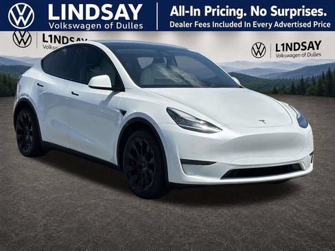 Used 2020 Tesla Model Y Long Range AWD/4WD image 1