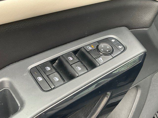 Used 2023 Nissan Pathfinder SV FWD image 24