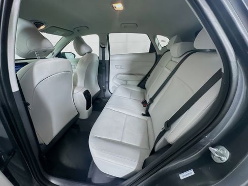 Used 2025 Hyundai Kona SEL FWD image 26