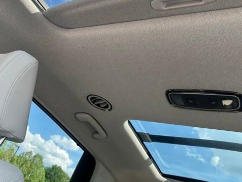 Used 2024 Hyundai Palisade Limited image 13