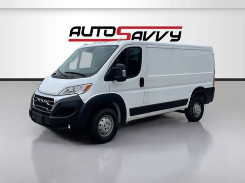 Used 2023 RAM ProMaster 2500 FWD image 3