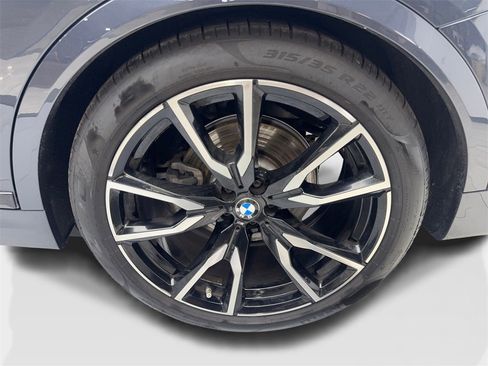 Used 2022 BMW X7 xDrive40i w/ M Sport Package image 94
