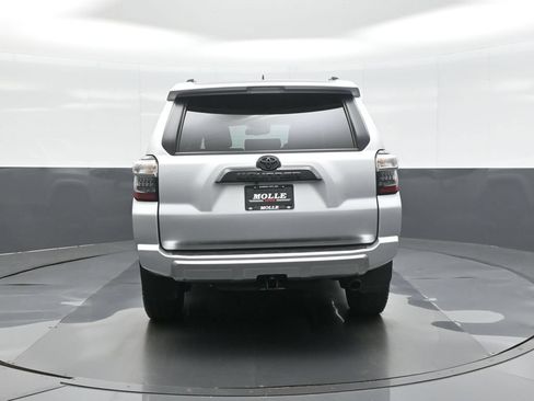 Certified 2022 Toyota 4Runner TRD Off-Road Premium w/ TRD Black Wheel Package (TMS) AWD/4WD image 6