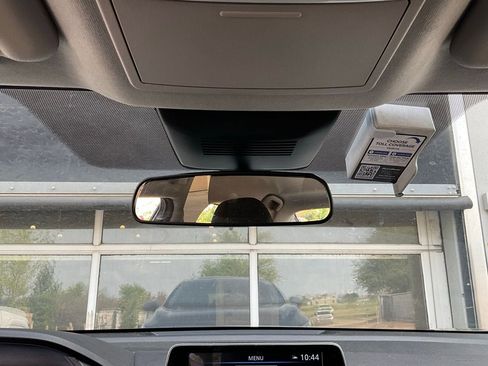 Used 2025 Nissan Sentra SV image 16