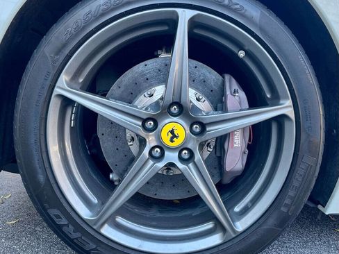 Used 2013 Ferrari 458 Spider image 89