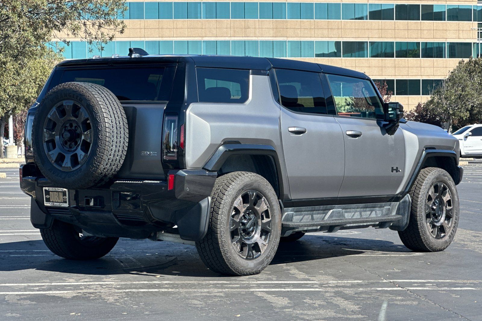 Used 2026 GMC Hummer EV 3X w/ Carbon Fiber Edition Package AWD/4WD image 4