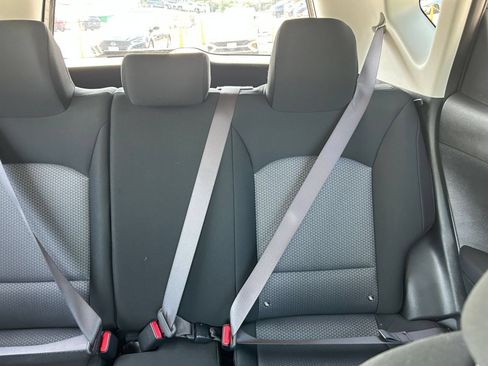 Used 2025 Kia Soul LX w/ LX Technology Package FWD image 32