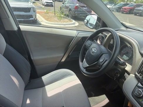 Used 2013 Toyota RAV4 XLE AWD/4WD image 14