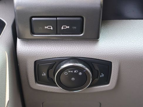 Used 2019 Ford F350 XLT w/ Snow Plow Prep Package AWD/4WD image 14