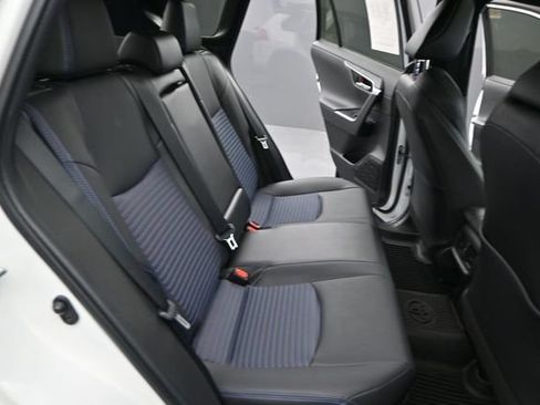 Used 2023 Toyota RAV4 XSE AWD/4WD image 15