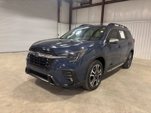 Used 2023 Subaru Ascent Limited w/ Technology Package image 4