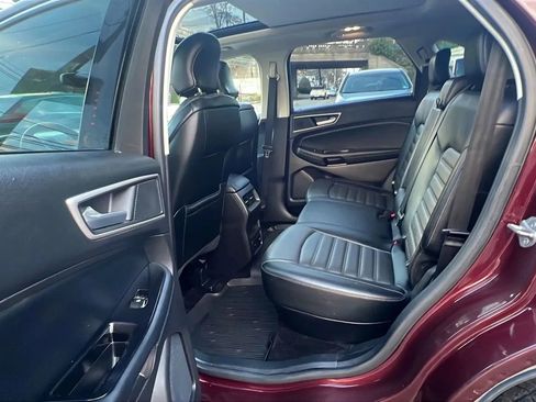 Used 2017 Ford Edge SEL w/ Equipment Group 201A image 29