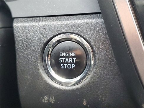 Used 2018 Toyota Camry XSE image 21