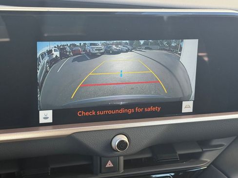 Used 2025 Toyota Crown XLE image 25